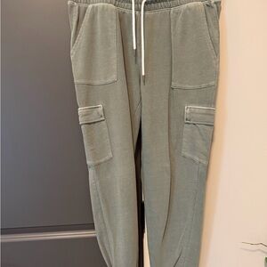 Old Navy Olive Green Women's Cargo Jogger Pants